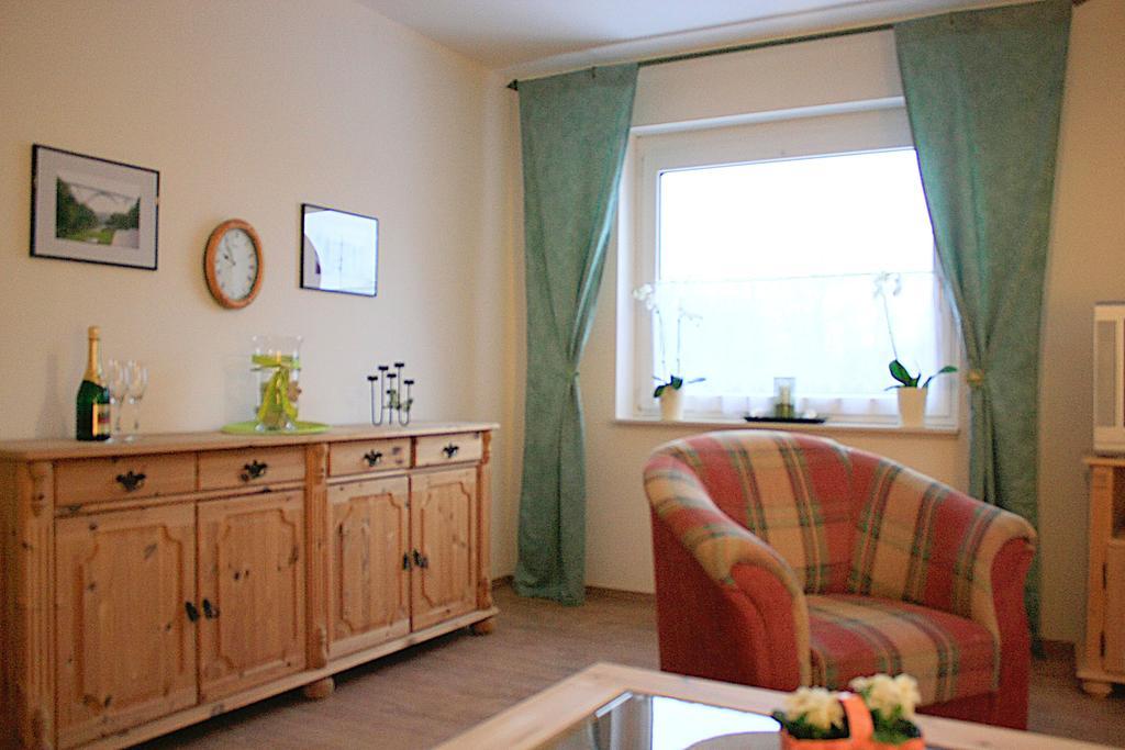 Ferienwohnung Anna Вермелскирхен Стая снимка