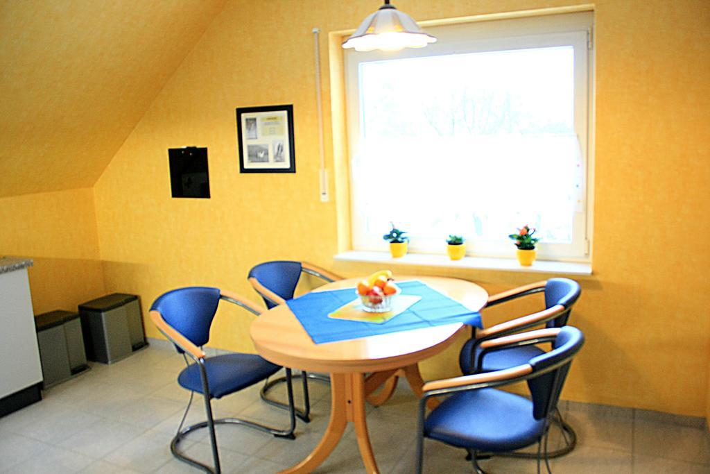 Ferienwohnung Anna Вермелскирхен Стая снимка